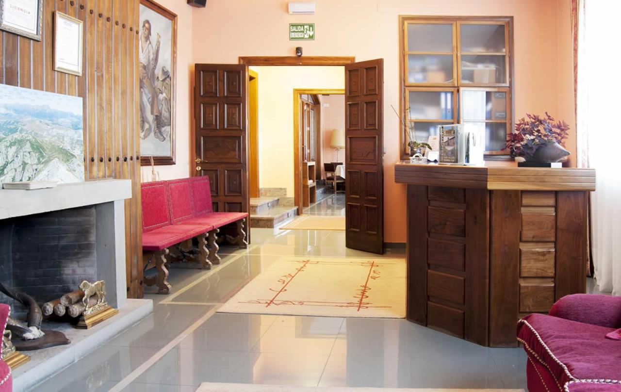 Real Hotel Гуардо Екстериор снимка