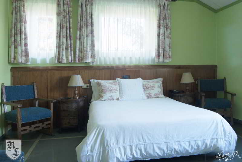 Real Hotel Гуардо Екстериор снимка