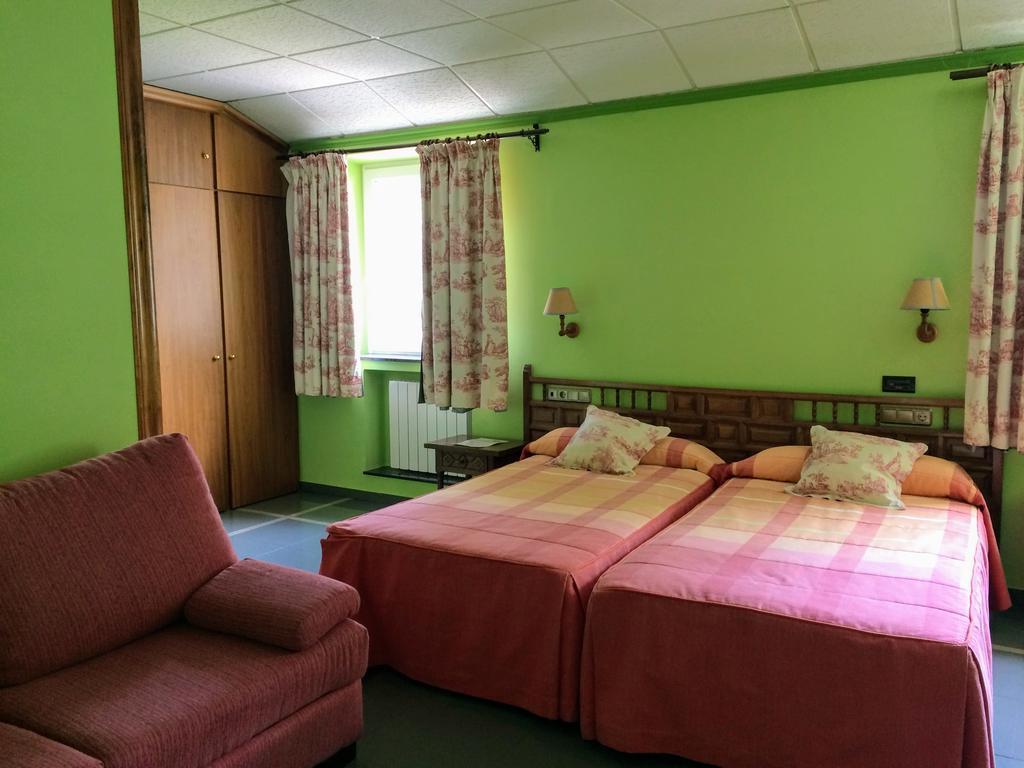 Real Hotel Гуардо Екстериор снимка