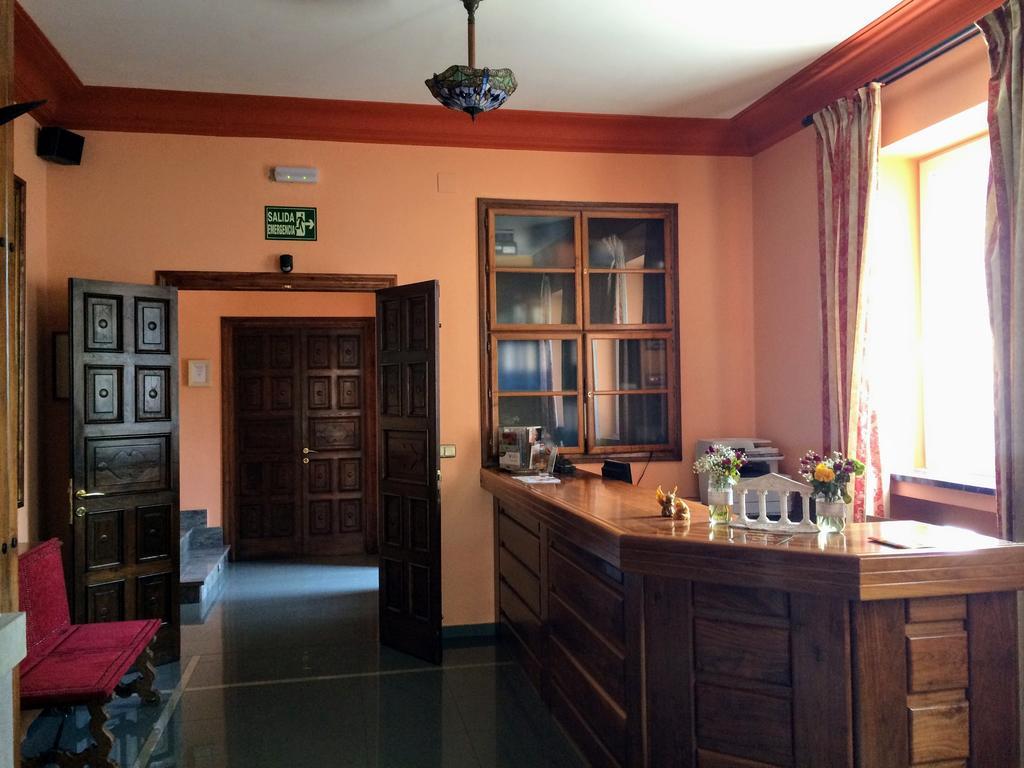 Real Hotel Гуардо Екстериор снимка