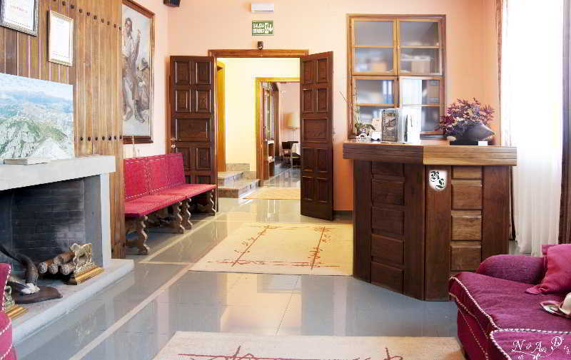 Real Hotel Гуардо Екстериор снимка
